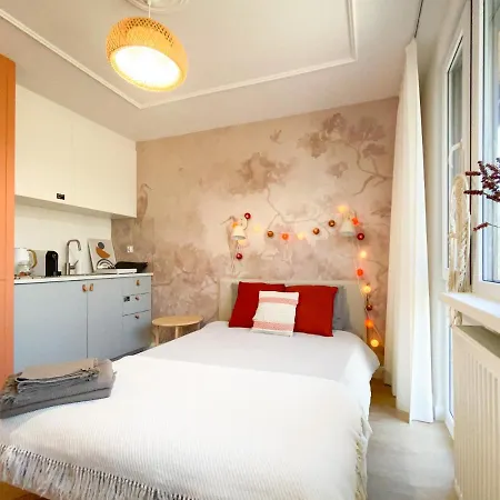 Apartment Fala Metro Sgh Klub Stodola Parking Parkview Fast Wifi