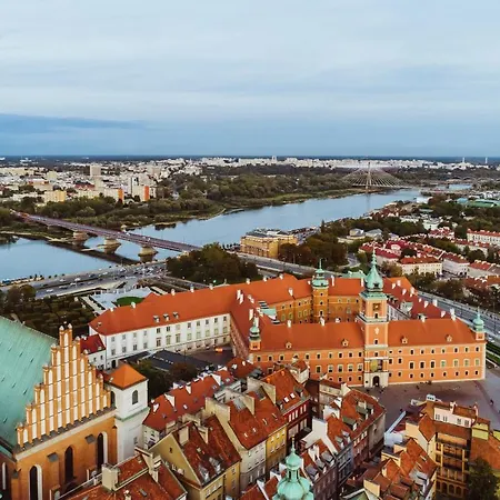 Apartament Fala By Metro No-Ac Rolety Blackout A Fan Self-Checkin Parkview 30Min Metro To Narodowy Stadium Klub Stodola Sgh Public Parking Fast Wifi Varsó
