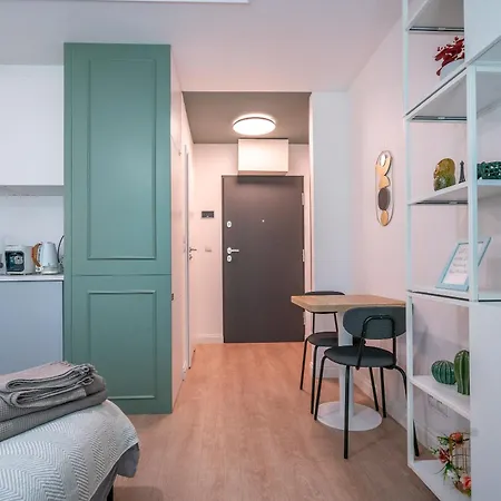 Apartment Fala Metro Sgh Klub Stodola Parking Parkview Fast Wifi