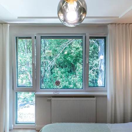 Apartment Fala Metro Sgh Klub Stodola Parking Parkview Fast Wifi Warsaw