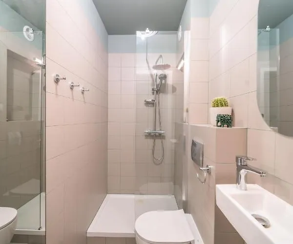 Fala Metro Sgh Klub Stodoła Parking Parkview Fast Wifi Apartament *