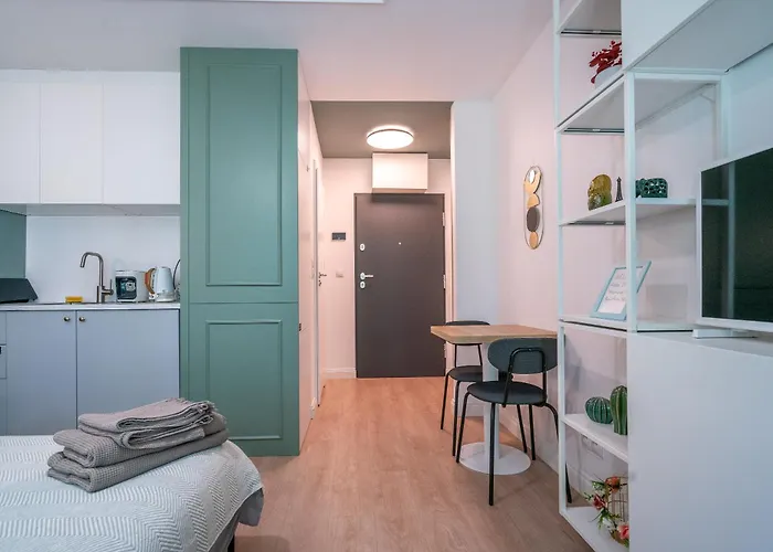 Apartament Fala Metro Sgh Klub Stodoła Parking Parkview Fast Wifi