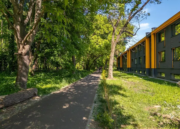 Fala Metro Sgh Klub Stodola Parking Parkview Fast Wifi *