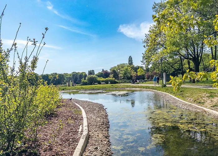 Fala Metro Sgh Klub Stodoła Parking Parkview Fast Wifi Warszawa