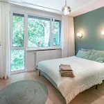 Daire Fala 15min Metro To Pge Narodowy Self-checkin Klub Stodola Sgh Parking Parkview Fast Wifi
